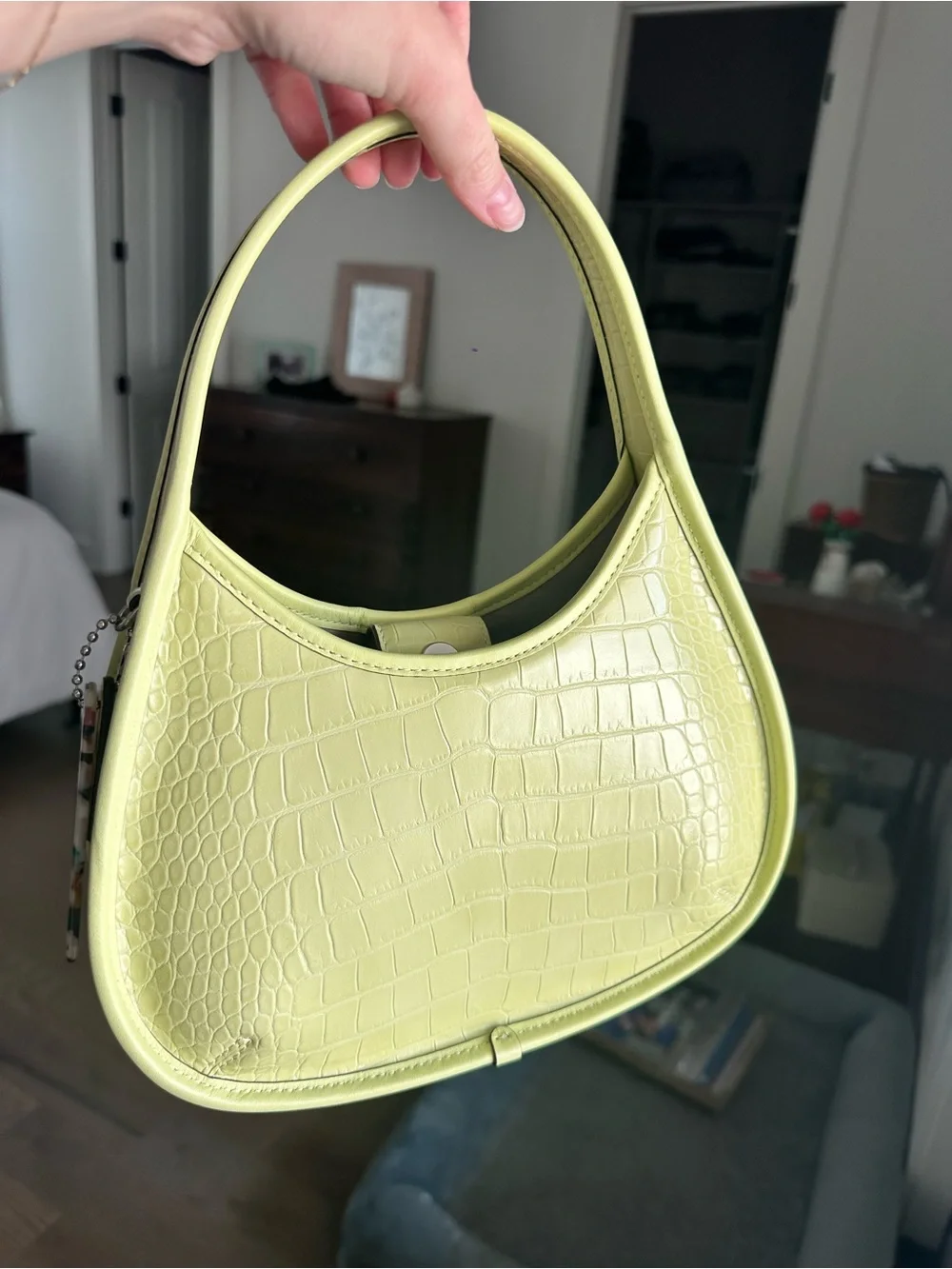 Ergo Bag In Croc Embossed Coachtopia Leather (Pale Lime)